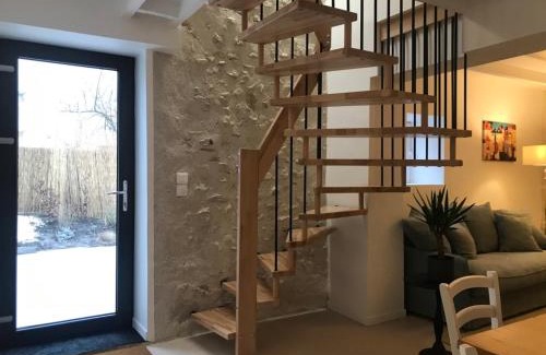 Fontenay-en-Parisis House | Charming Cottage Near Paris – Rated 9.1/10 for Families