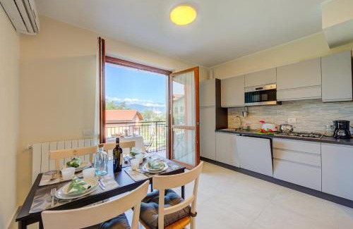 Cerro House | Cozy Cottage Del Lago: Pet-Friendly Retreat with Pool