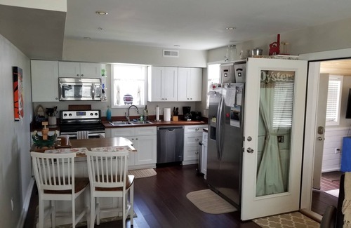 St. Michaels Cottage | Cozy Cottage Retreat on a Serene Downtown Street