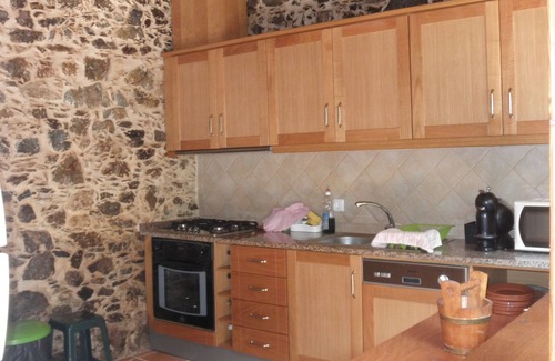 Figueiro dos Vinhos Cottage | Peaceful Cottage with Ocean View and Private Pool