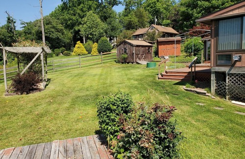 Elkton Cottage | Cozy Cottage in Elkton, Maryland with Beautiful Waterview
