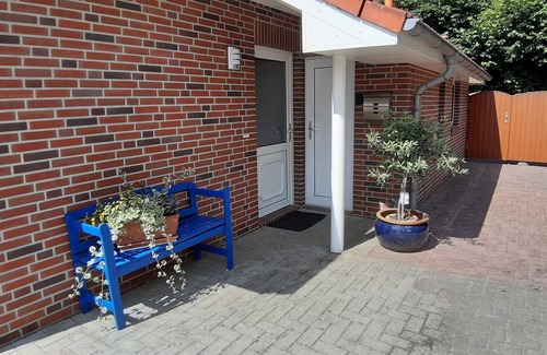 Papenburg House | Cozy Cottage for 4 Guests in Picturesque Papenburg