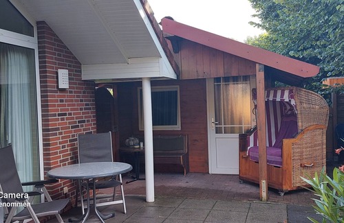 Papenburg House | Cozy Cottage for 4 Guests in Picturesque Papenburg
