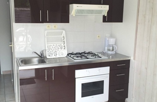 Rivedoux-Plage Cottage | Cozy Cottage for 4 with Private Patio & Heated Pool