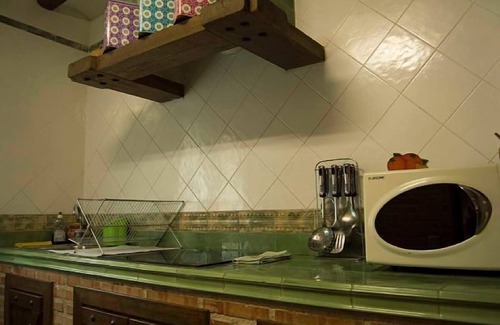 Albalate de Zorita Cottage | Oceanfront Cottage Retreat: Ideal for Families and Groups