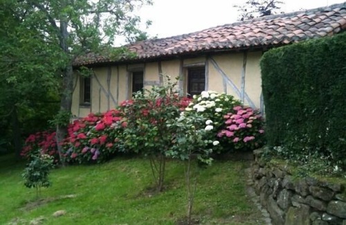 Iurreta Cottage | Spacious Caserio Otalora Cottage Rental for 15 Guests