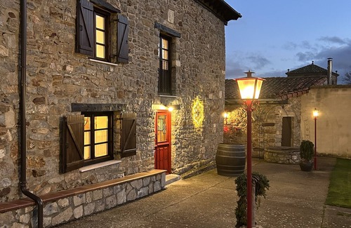 Polentinos Cottage | El Guaje Cottage: Ideal Full Rental for 12 Guests