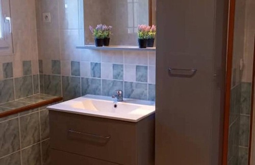 Fossemagne Cottage | Cottage 'Gite Cosy En Pierres Apparentes' with Private Pool, Terrace and Shared Garden