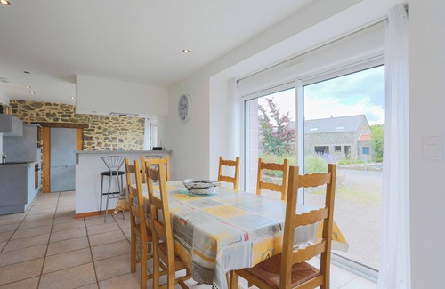 Andel House | Cozy Gîte Terre Et Mer: Terrace, Garden & Wi-Fi Included