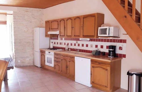 Fossemagne Cottage | Cottage 'Gite Xl 8 Personnes' with Private Pool, Private Terrace and Shared Garden