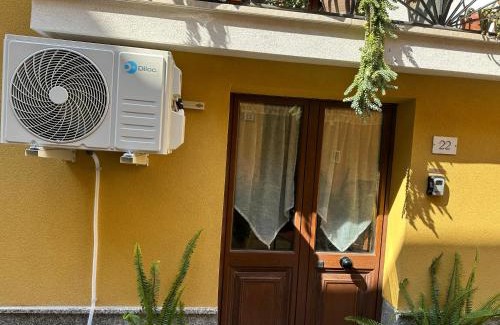 Graniti House | Pet-Friendly Cottage Gole Alcantara D’amore with Breakfast