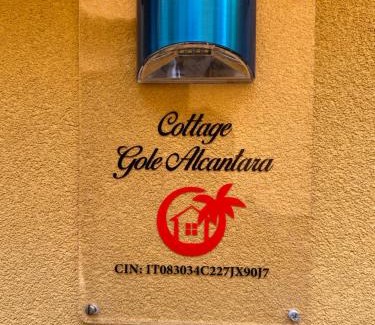 Graniti House | Pet-Friendly Cottage Gole Alcantara D’amore with Breakfast