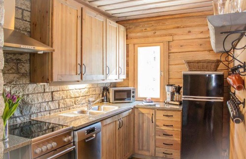 Tampere Ski Chalet | Relax at Cottage Harmaa with Hot Tub & Pet-Friendly Perks