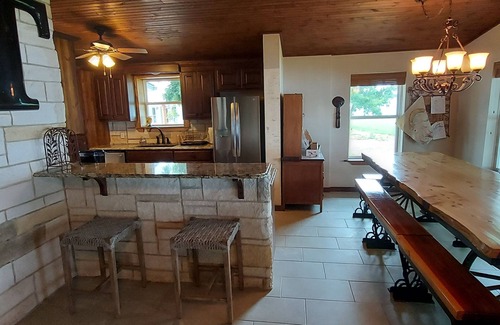 Graford House | Indulge in Comfort at Cottage Home McGinnis Point