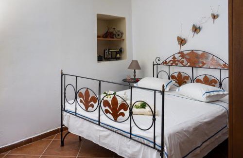 Grigoriana House | Discover a Cozy Cottage Home in South Chania, Child-Friendly
