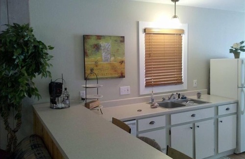 Oden Cottage | Guest Rated 9.8: Cottage Home on Crooked Lake Alanson