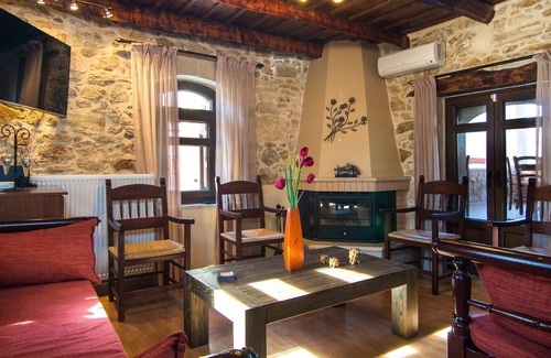 Damavolos Villa | Cottage House With Amazing Mountain View In A Quiet Small Village!