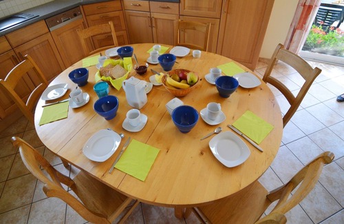Tavigny Cottage | Cozy Cottage in Neufmoulin with Meadow View - Guest Rated 9.8