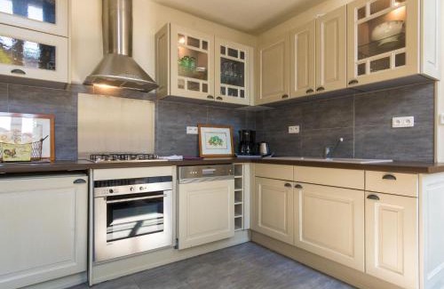 Chalais House | Chaleix Heritage Cottage with Garden & Pool Access