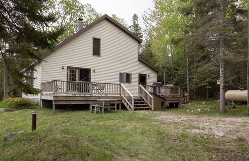 De Tour Village Cottage | Family-Friendly Cottage in DeTour Village - Guest Rated 9.8
