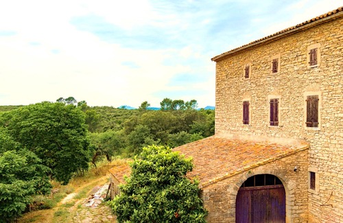 Brouzet-les-Quissac Cottage | Charming Cottage in a Vineyard Estate at Pic Saint-Loup