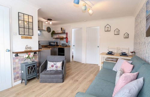 Great Yarmouth Cottage | Cottage In Great Yarmouth With Other, Pet Friendly, Oceanfront