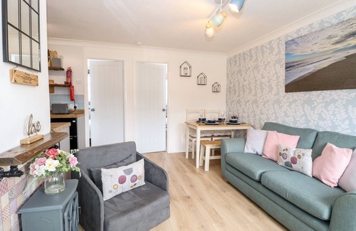 Great Yarmouth Cottage | Cottage In Great Yarmouth With Other, Pet Friendly, Oceanfront
