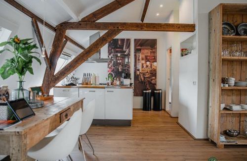 Leende Apartment | Cozy Terrace Apartment in Leende Ideal for Families
