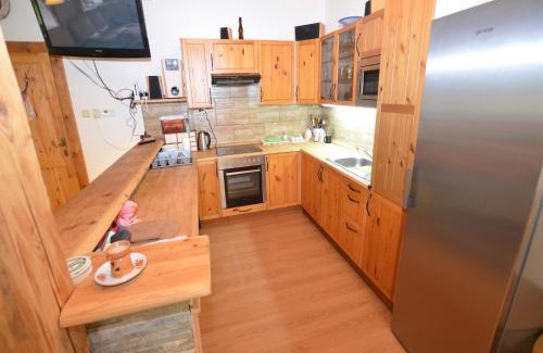 Liberec House | Cozy Holiday Home with Sauna and Billiards near Ski Slopes