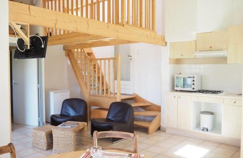 Apt House | Cozy Holiday House with Private Garden & Pet-Friendly Amenities