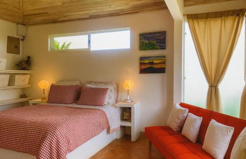 Escobal House | Enchanting Cottage with Breathtaking Mountain Views