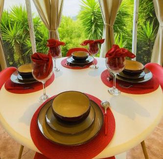 Escobal House | Enchanting Cottage with Breathtaking Mountain Views
