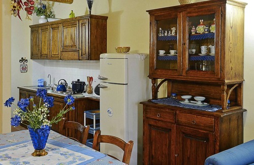 Apecchio Cottage | Cottage in Marche with Pool and Forest Views