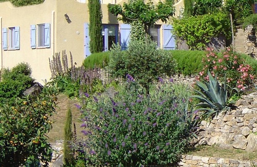 Lodeve House | Scenic Cottage with Lake View Near Lac du Salagou