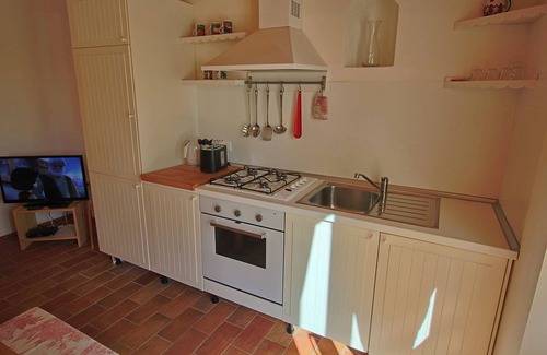 Montelabbate Cottage | Guest Rated 10/10: Belvilla by OYO Daino with Pool & Pets