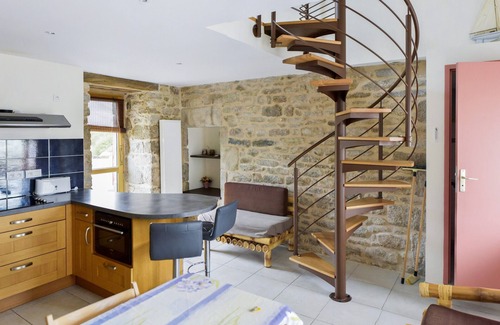 Plouarzel Cottage | Charming Cottage in Renovated Farmhouse with Indoor Pool