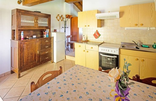 Idro Cottage | Belvilla by OYO Fienile Regoli Due: Pet-Friendly Retreat