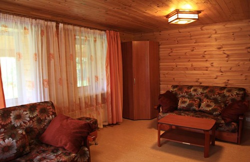 Bugrovo House | Dreamy Cottage in Sharobyki with Private Beach & Hot Tub