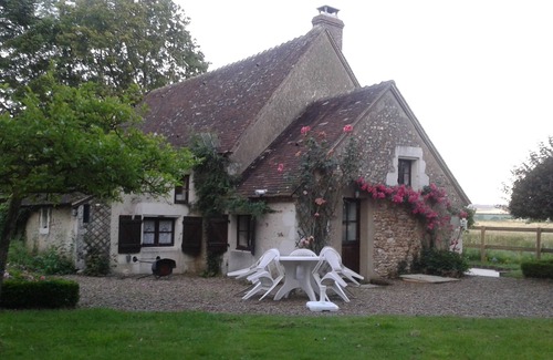 Brunelles Cottage | Delightful Cottage in Perche Natural Park with Pool & Pets