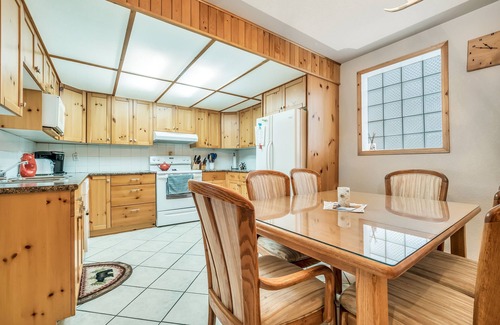 Alberta Cottage | Idyllic Cottage in the Woods with Spa and Hot Tub