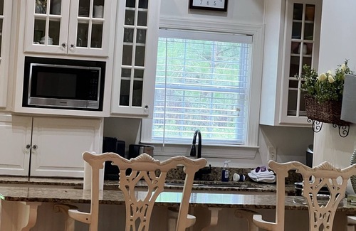 Adel Cottage | Private Cottage in the Woods with Wildlife & Ocean Views