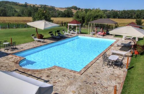 Todi House | Stylish 4-Bed Detached House with Pool & Pet-Friendly Perks