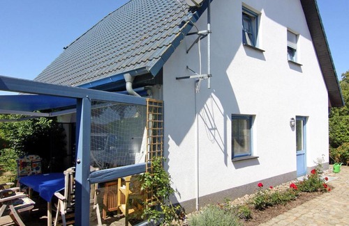 Timmendorf House | Cozy Cottage Retreat on Island of Poel with Hot Tub