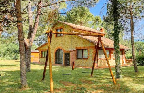 Terranuova Bracciolini Cottage | Discover Belvilla by OYO Giardino Studio: 10/10 Rated Getaway