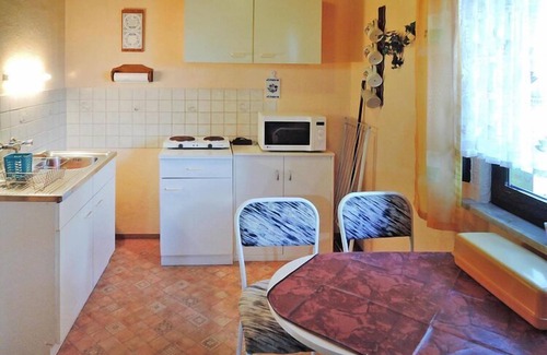 Jagdshof House | Pet-Friendly Cottage at Jagdhof with Family Amenities