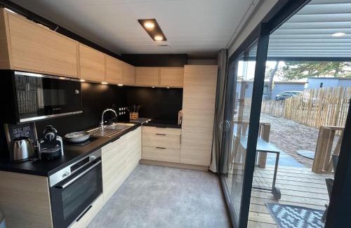 Jullouville House | Relaxing Oceanfront Cottage in Jullouville - Guest Rated 9.7