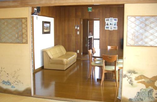 Biei House | Cozy Cottage CLOVER with Breakfast & Relaxing Hot Tub
