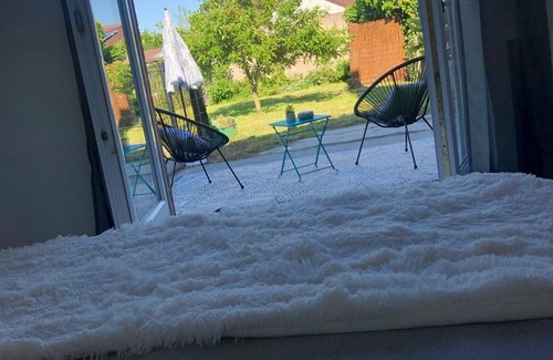 Saint-Amand-les-Eaux Cottage | Exquisite Cottage L'echapée Belle with Pool & Breakfast