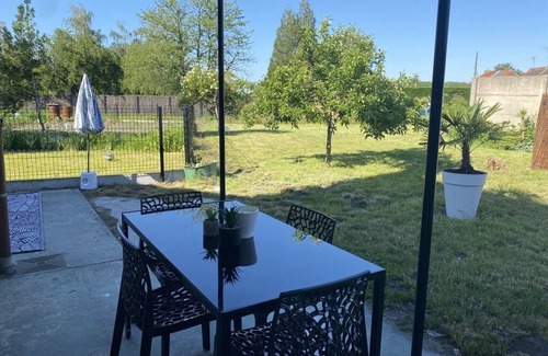 Saint-Amand-les-Eaux Cottage | Exquisite Cottage L'echapée Belle with Pool & Breakfast