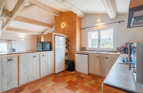 Simiane-la-Rotonde House | Cottage 'La Buisse - Grand Gite' with Mountain View, Private Terrace and Wi-Fi